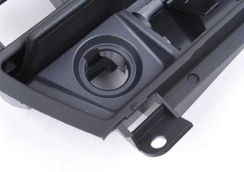 BMW E46 bagažinės laikiklis originalus 51168205378