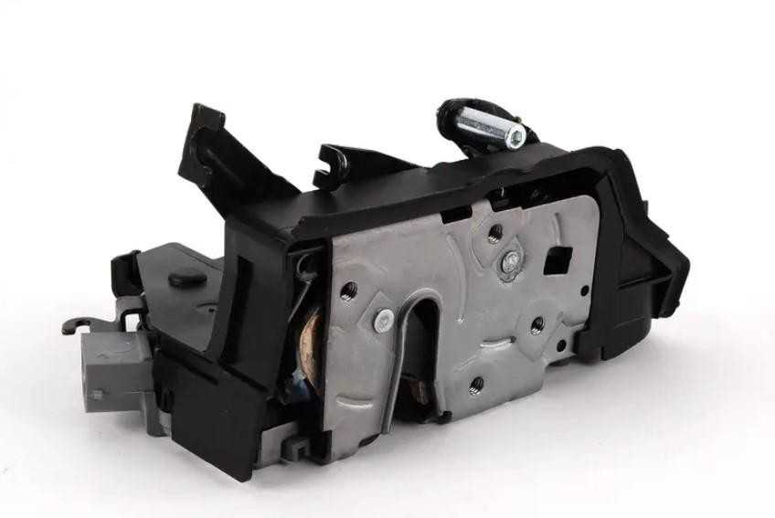 BMW E46 durų užraktas su variklio pavara kairėje Original 51217011247