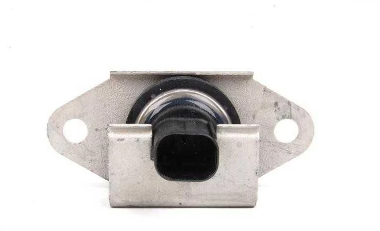BMW E46 E39 E65 F10 pagreičio jutiklis originalus 37146781405