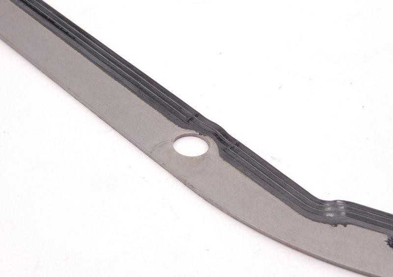BMW E46 E39 tepalo skyriaus tarpiklis originalus 11131437237