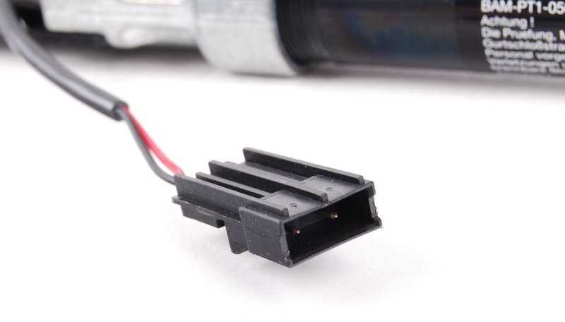 BMW E46 E63 E64 Žemyninė Juosta Su Kairiu Tempimo Mechanizmu Originalus 72119119551