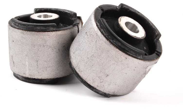 BMW E46 E85 E86 Galinės ašies laikiklio subrėžimo guminis montavimo krumpliaračio originalas 33172282484