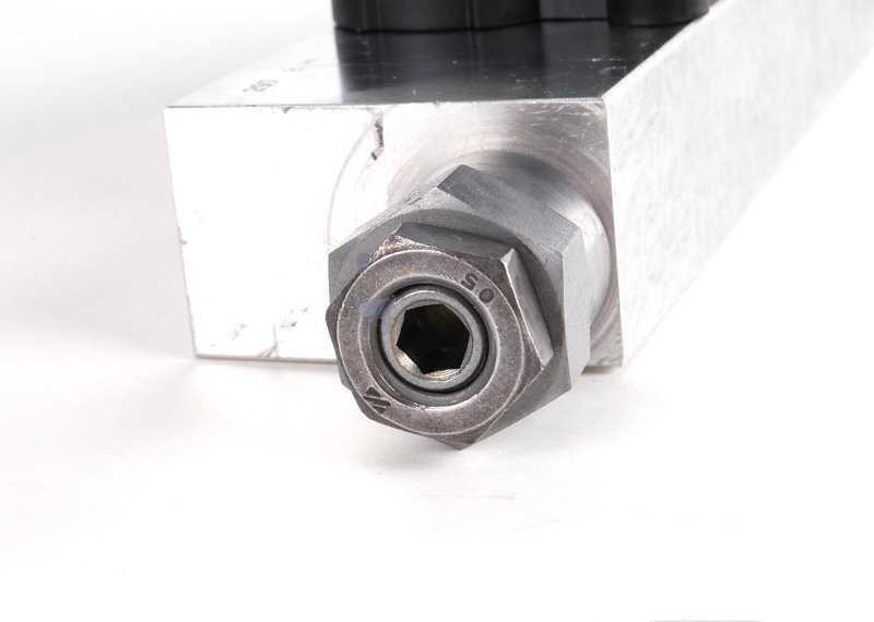 BMW E46 E85 E86 Vanos solenoidas kintamajam vožtuvui, originalus 11367839180