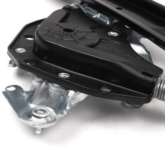 BMW E46 Elektrinis priekinio lango reguliatorius mechanizmas kairysis originalus 51337020