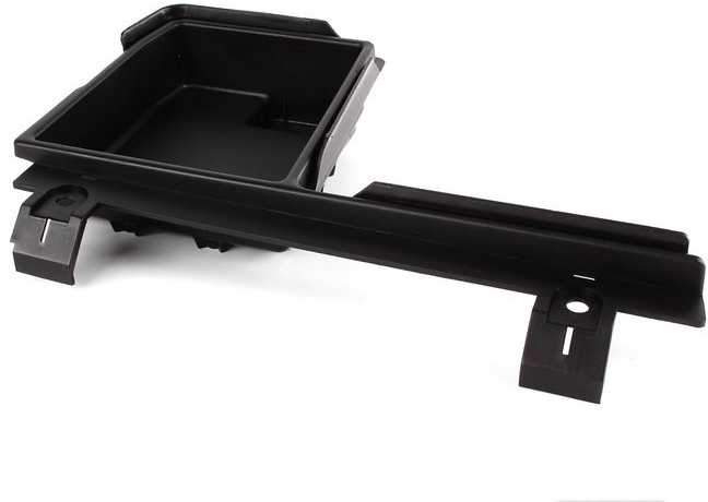 BMW E46 galinio bagažinės dėklo apdaila kairė originali 51478162577