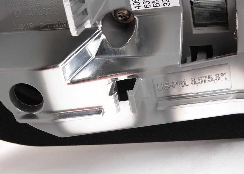 BMW E46 Galinis Vadovaujamas Užpakalinis Žibintas Dešinėje Originalus 63216920700