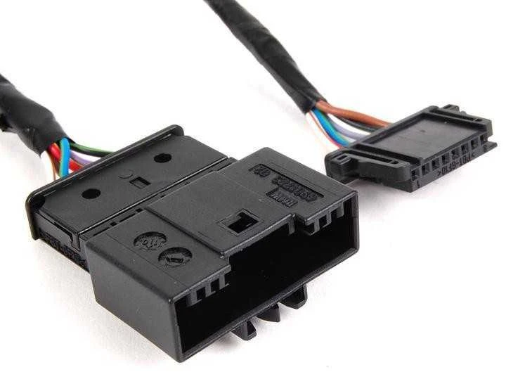 BMW E46 galinių LED žibintų adapterio kabelių rinkinys originalus 61120153650