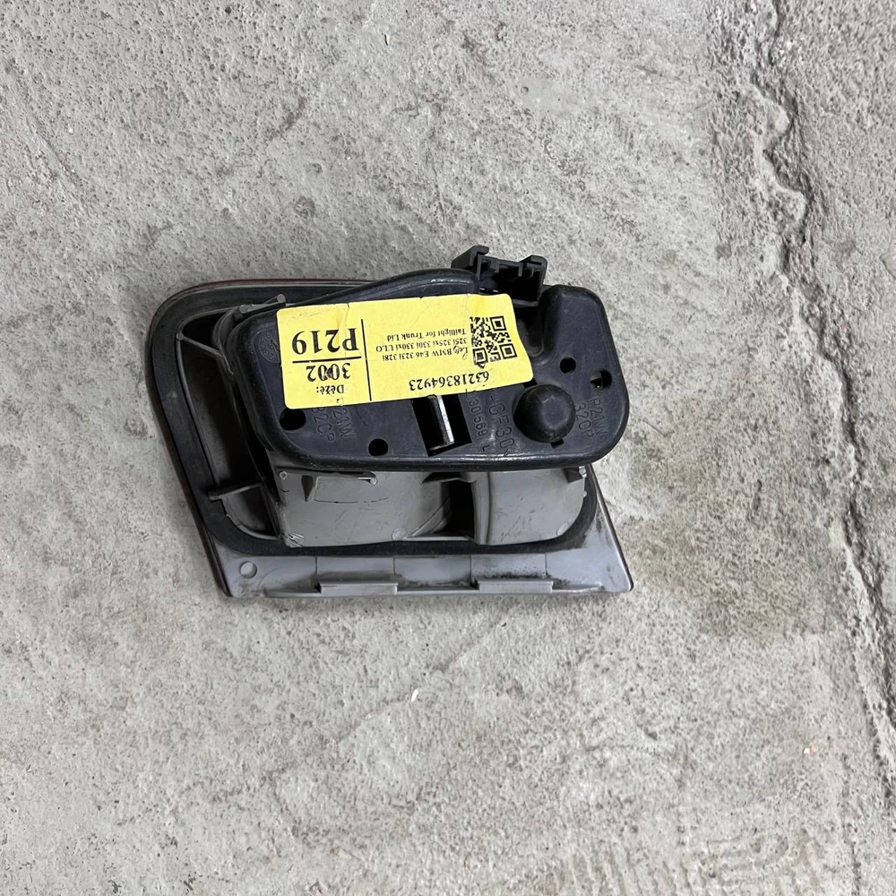 BMW E46 Sedanas Vidinė Galinė Šviesa Kairė Originali 63218364923