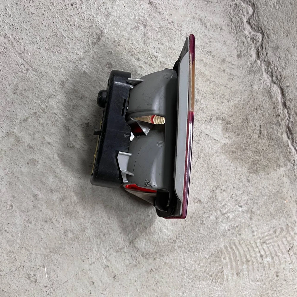 BMW E46 Sedanas Vidinė Galinė Šviesa Kairė Originali 63218364923