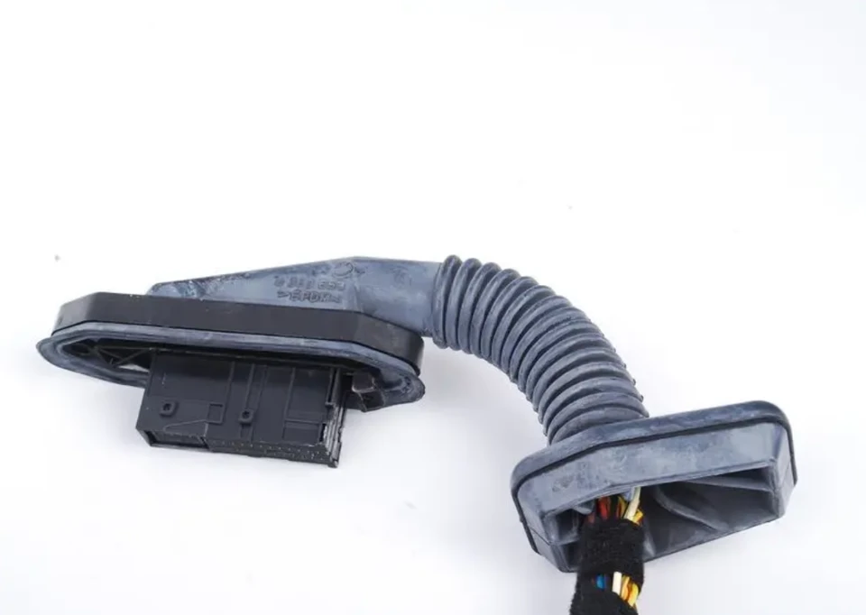BMW E46 vairuotojo pusės laidai originalus 61126913076