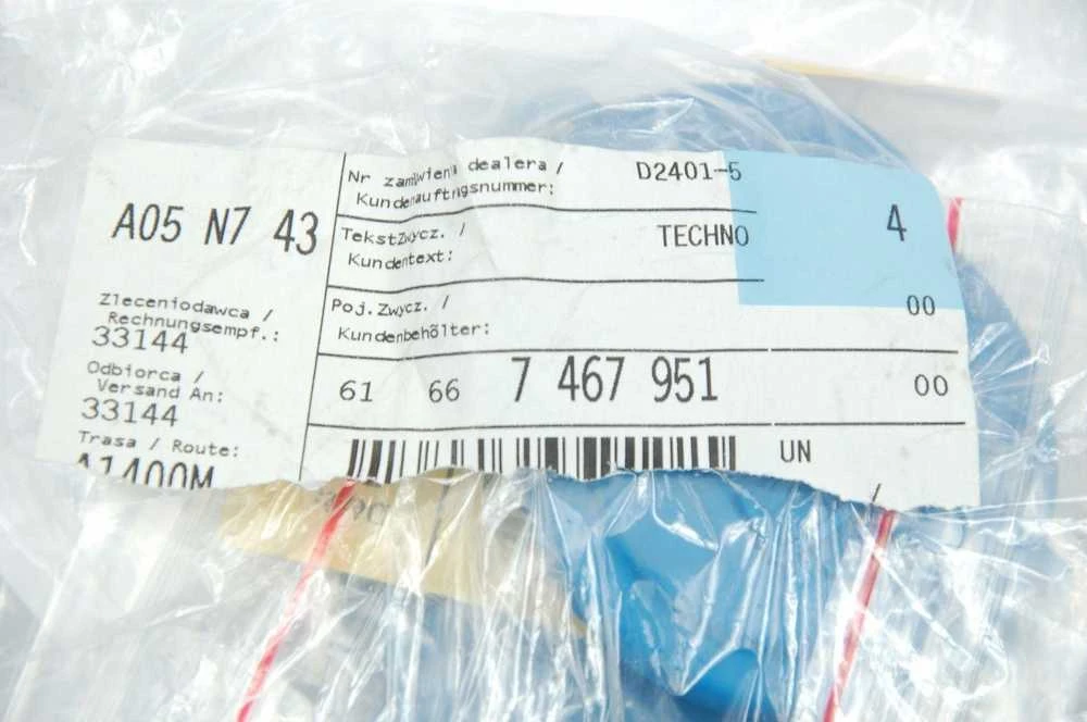 BMW E46 valytuvų vandens rezervuaro dangtelis originalus 61667467951