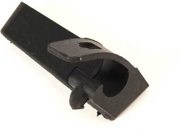 BMW E46 variklio oro kanalo izoliatorius originalus 13717502564