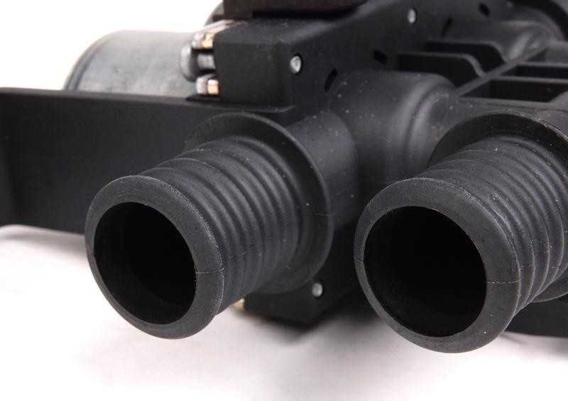 BMW E53 E60 E60N E61 Šildymo valdymo vožtuvo solenoidas Originalus 64116906652
