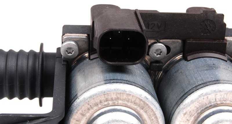 BMW E53 E60 E60N E61 Šildymo valdymo vožtuvo solenoidas Originalus 64116906652