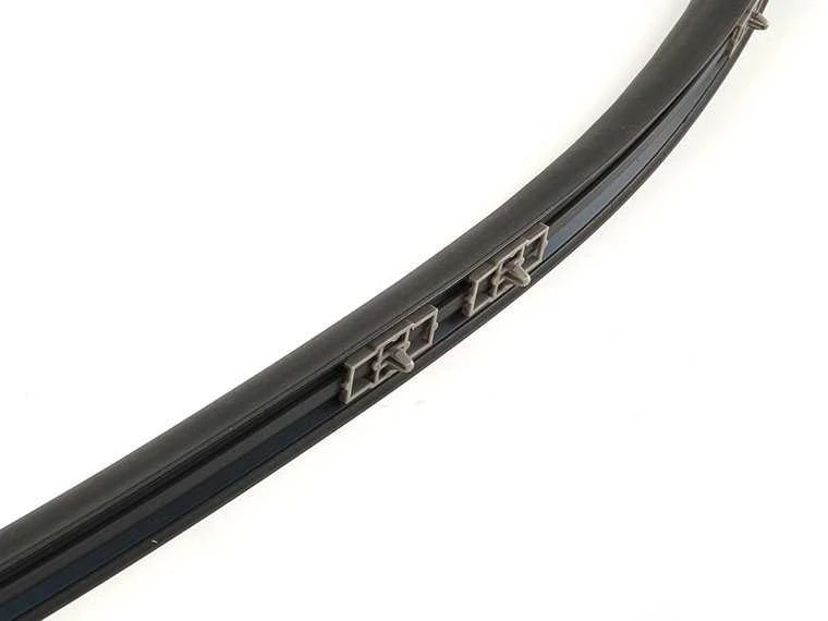 BMW E53 priekinių durų sandariklis dešinėje pusėje originalus 51327004694