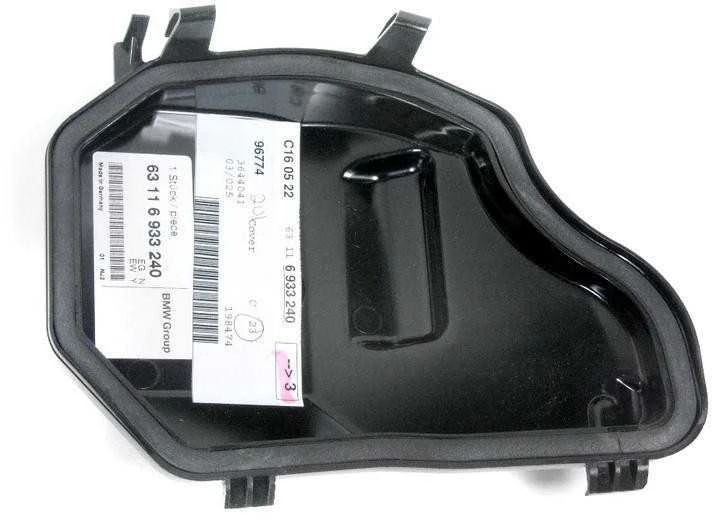 BMW E60 E61 dešiniojo priekinio žibinto dangtelis originalus 63116933240