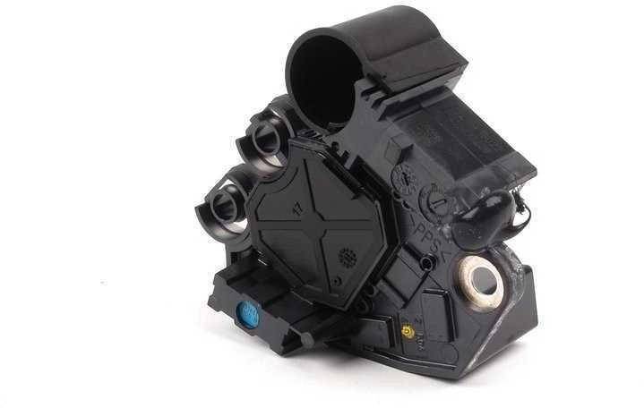 Bmw Įtampos Reguliatorius E90 E60 E61 E63 E64 E65 Originalus 12318510092