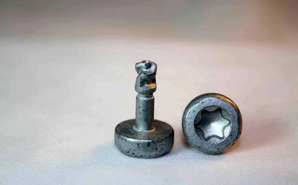 BMW E60 E61 E63 Cilindro Dangtelis Vidinis Torx Varžtas Originalus 11127531561