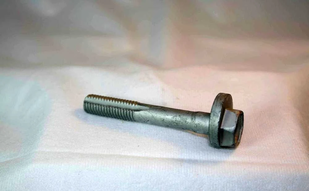 Bmw E39 E60 E61 E63 E64 Ekcentrinė Varžtas Originalus 33306760591