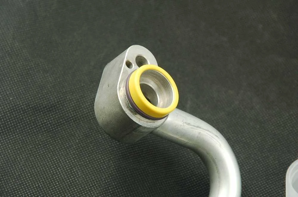 BMW E60 E61 LCI M54 Šildytuvo A/C linijos siurbimo vamzdžio adapteris ORIGINALUS 64509117129