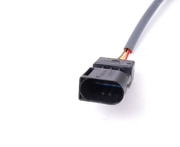 BMW E60 E67 variklio alkūninio veleno padėties jutiklio adapteris originalus 12517567686