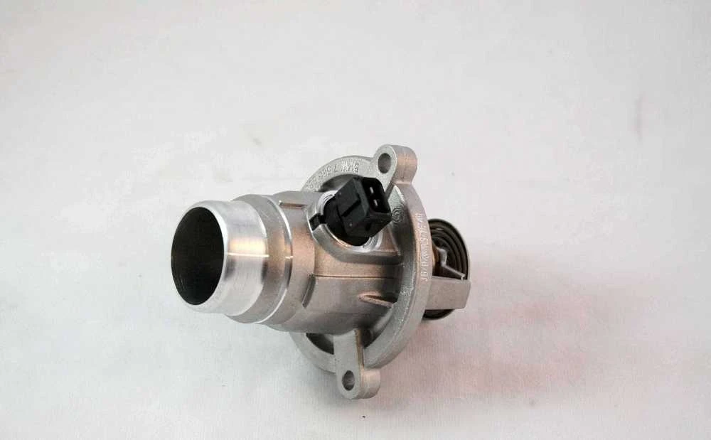 BMW E60 F07 F10 E63 E64 F12 F13 Aušinimo termostatas originalus 11537586885