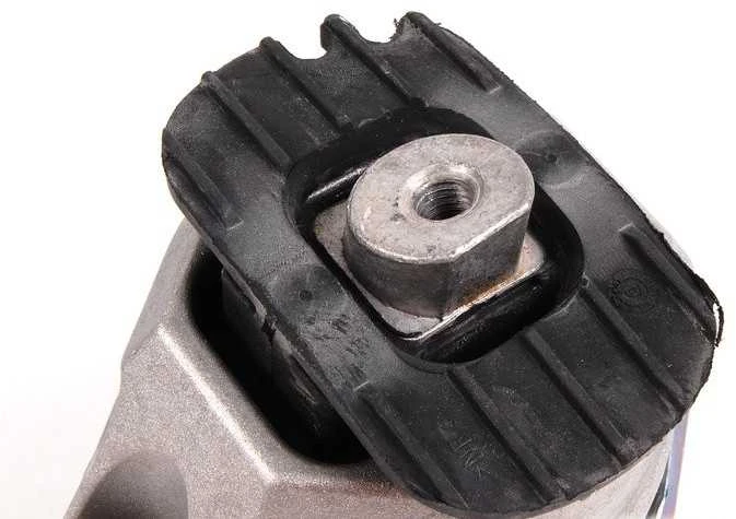 BMW E60 variklio laikiklis kairėje pusėje originalus 22116769285