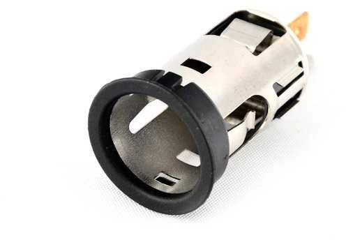 BMW E65 E66 E66 E67 E70 E70N E71 cigarečių žiebtuvėlio lizdas OEM 61346973035 originalus