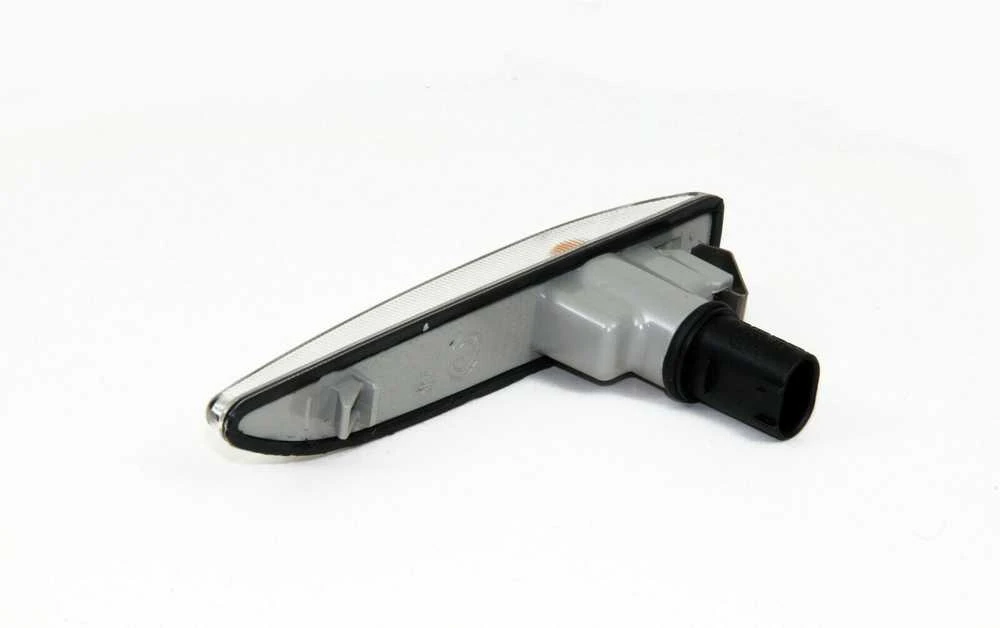 BMW E65 E66 šoninis gabaritinis dešinysis žibintas originalus 63137164758