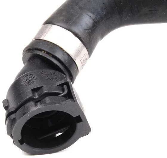 Bmw E65 E66 Vandens Valvos Ir Kairiojo Radiatoriaus Slangas Originalus 64218377700