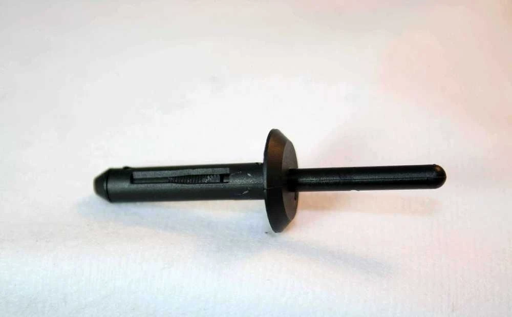 Bmw X5 E70 Akloji Kniedė Originalus 07149140786