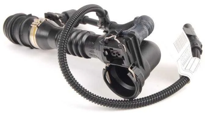BMW E70 E90 variklio oro įsiurbimo žarna originali 13717808158