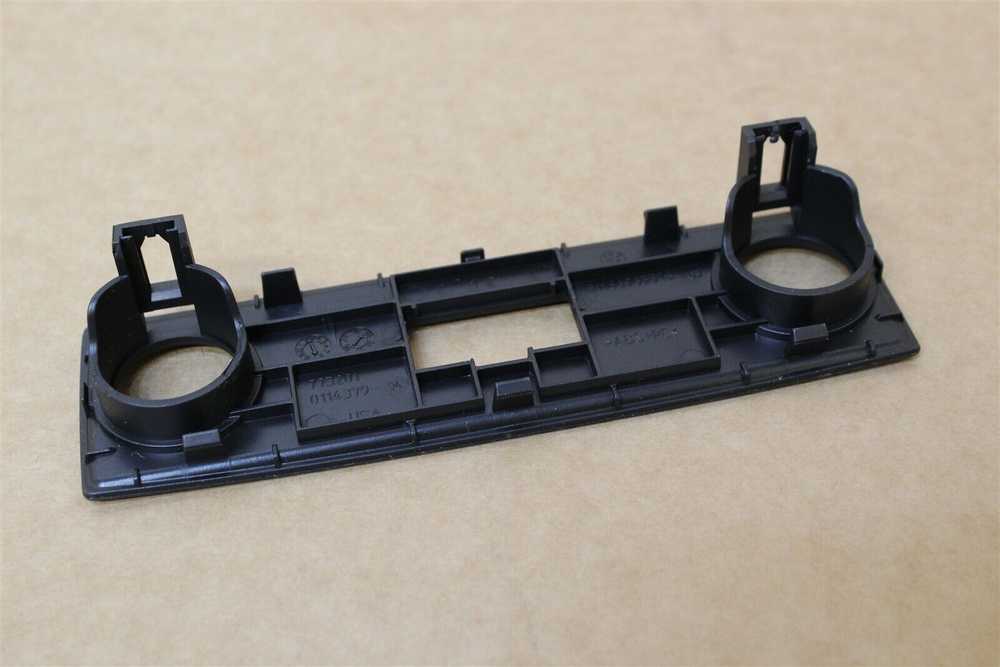 BMW E70 jungiklio dangtelis Originalus 51166963375