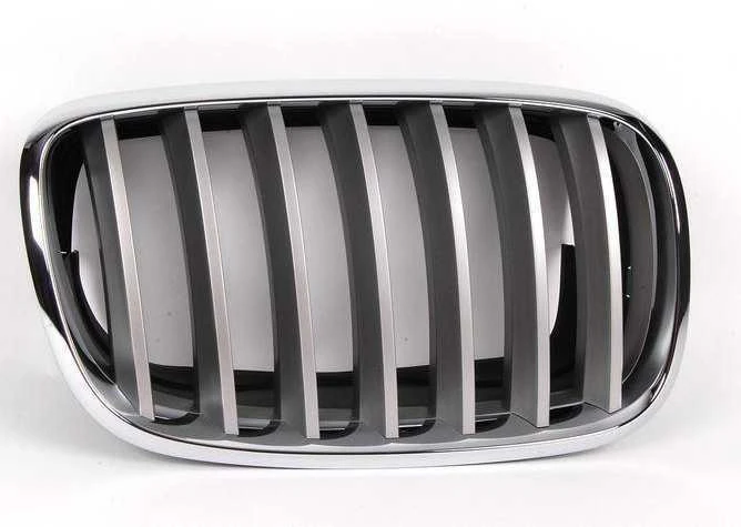 BMW E70 priekinio radiatoriaus "Kidney Titanium" grotelės dešinėje pusėje originalios 51137185224