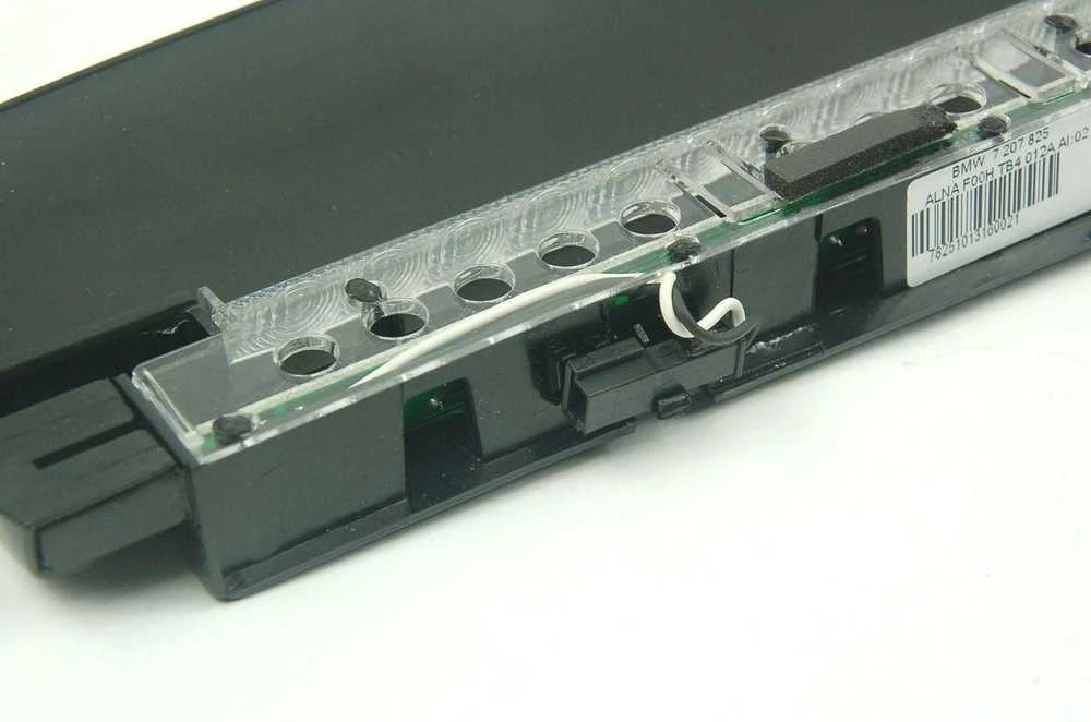 BMW trečiojo stabdžių žibinto juodas korpusas skaidrus objektyvas originalus 63257207825