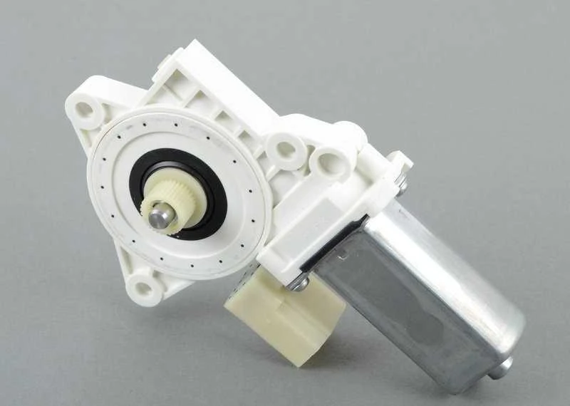 BMW E81 E88 E88 E82 priekinio lango pakėlėjo priekinis kairysis originalus 67627286141