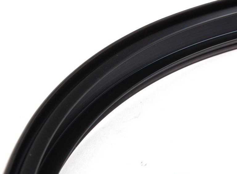 BMW E81 priekinio variklio dangčio sandariklis Originalus 82120393629
