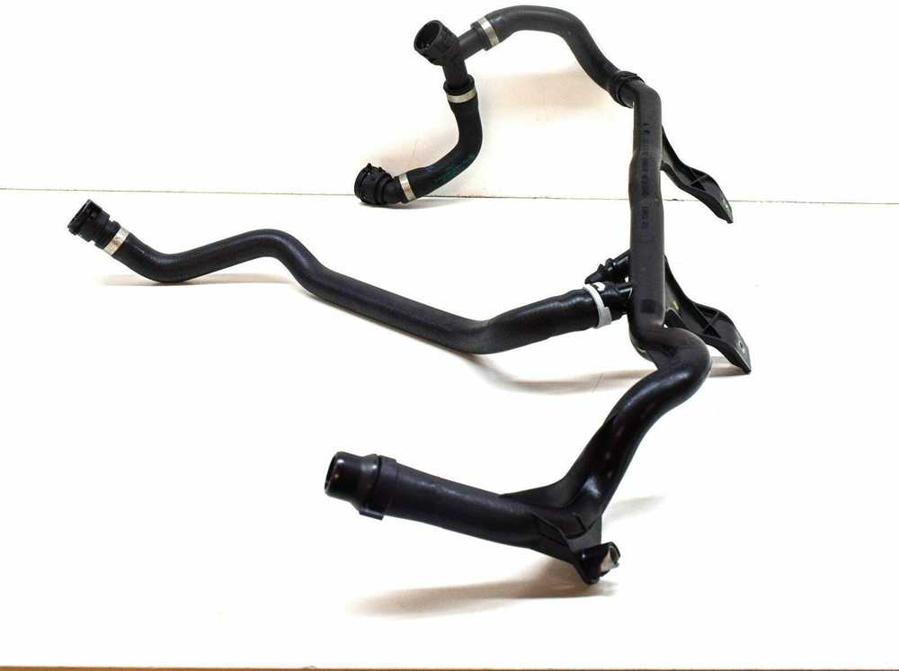 BMW E81 šildytuvo grįžtamoji termostato žarna Originali 17127548242