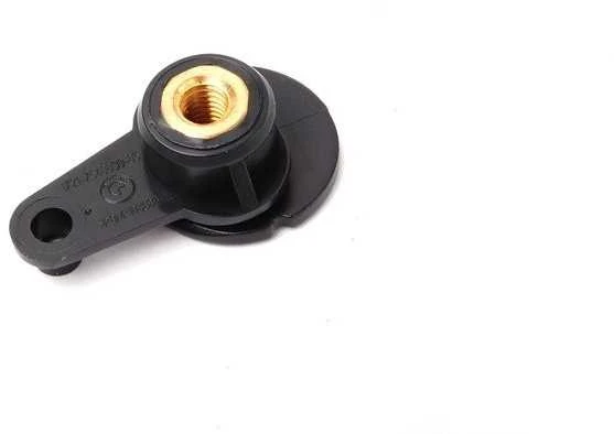 BMW E82 E84 Alyvos aušintuvo montavimo laikiklis originalus 17217540030