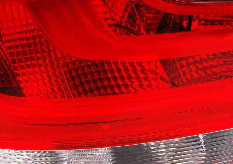 BMW E82 E88 1 serijos M 135i vairuotojo kairysis galinis žibintas su Xenon originalus 63217273427
