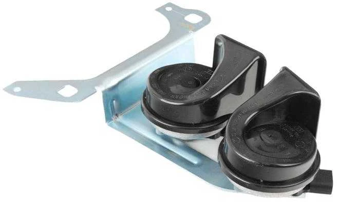 Bmw E82 E88 Oro Garsai Su Skundu Originalus 61337192551
