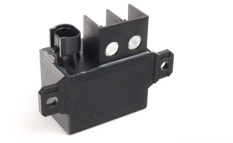 BMW E82 E90 daugiafunkcinė relė originali 61367661503