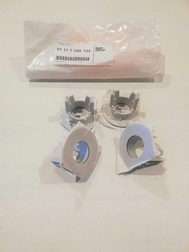 BMW E82 PDC jutiklio laikiklių rinkinys Originalus 51117209152