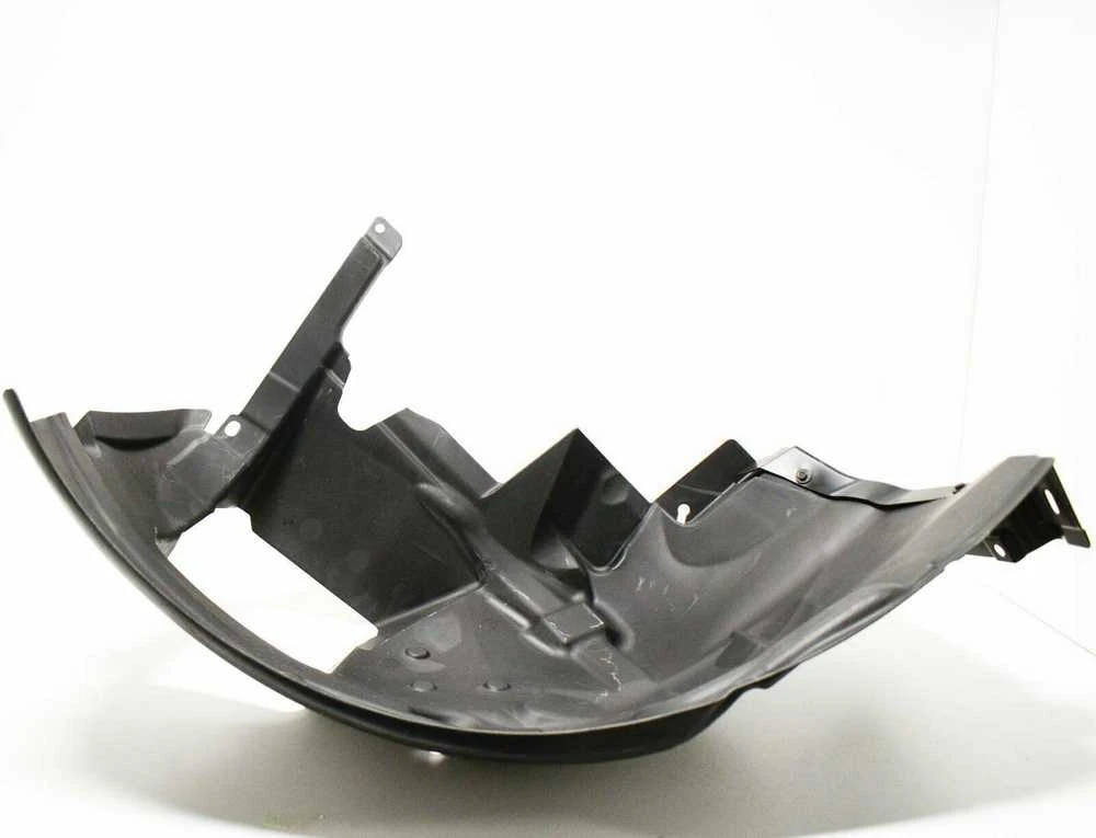 BMW E82 priekinio dešiniojo rato korpuso dangtelis 51718051596