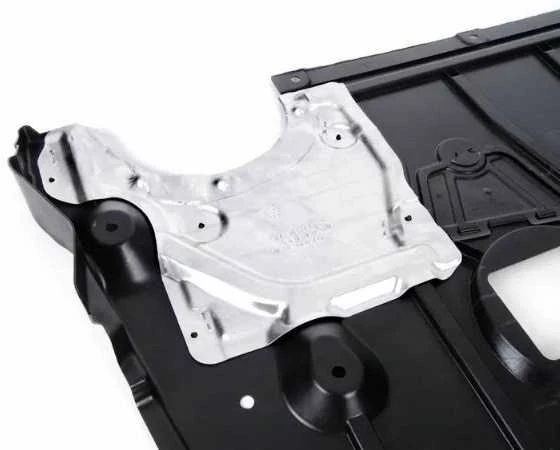 BMW E82 variklio pilvo dangtis originalus 51752996364