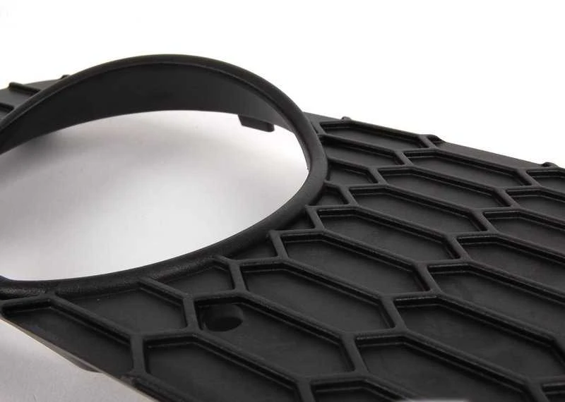 BMW E83 priekinio bamperio rūko žibinto grotelės kairės pusės originalios 51113414311