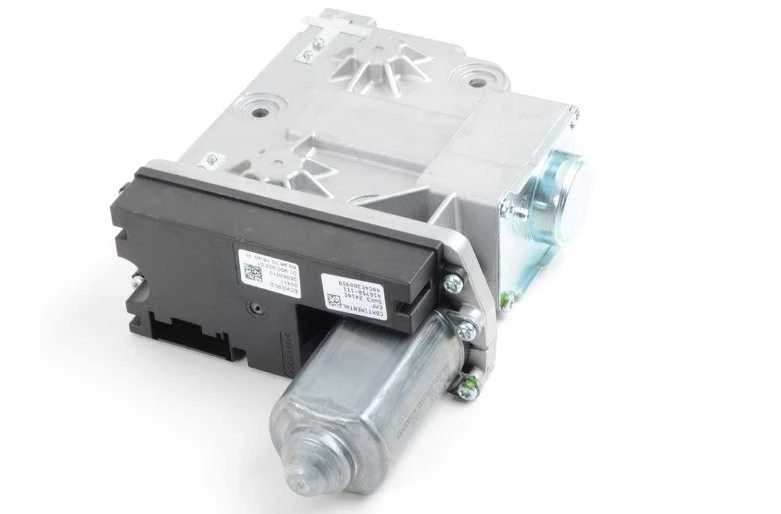 BMW E83 priekinis dešinės pusės rūko žibinto dangtelis originalus 51113400912