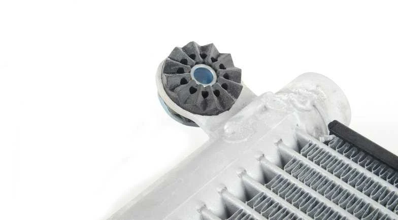 BMW E83 variklio alyvos aušintuvas Originalus 17213448627