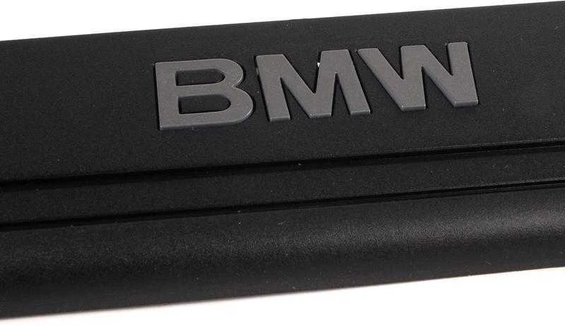 BMW E85 E86 E89 durų slenksčio apdaila dešinė originali 51477016654