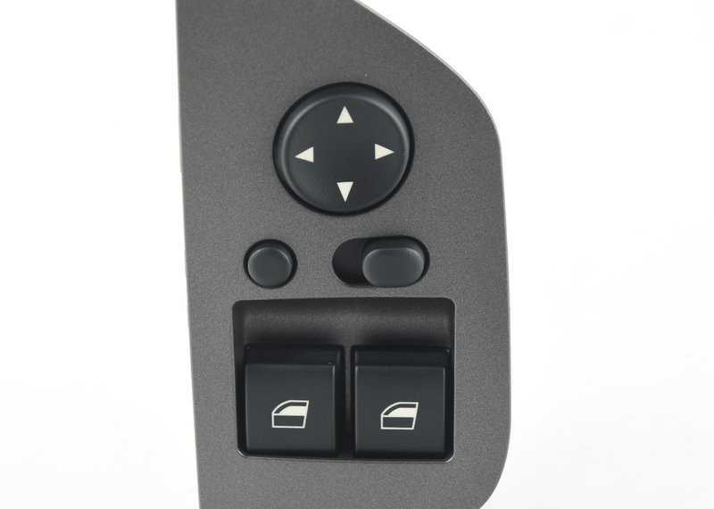 BMW E85 kairės pusės langų jungiklio skydelis originalus 61316935867